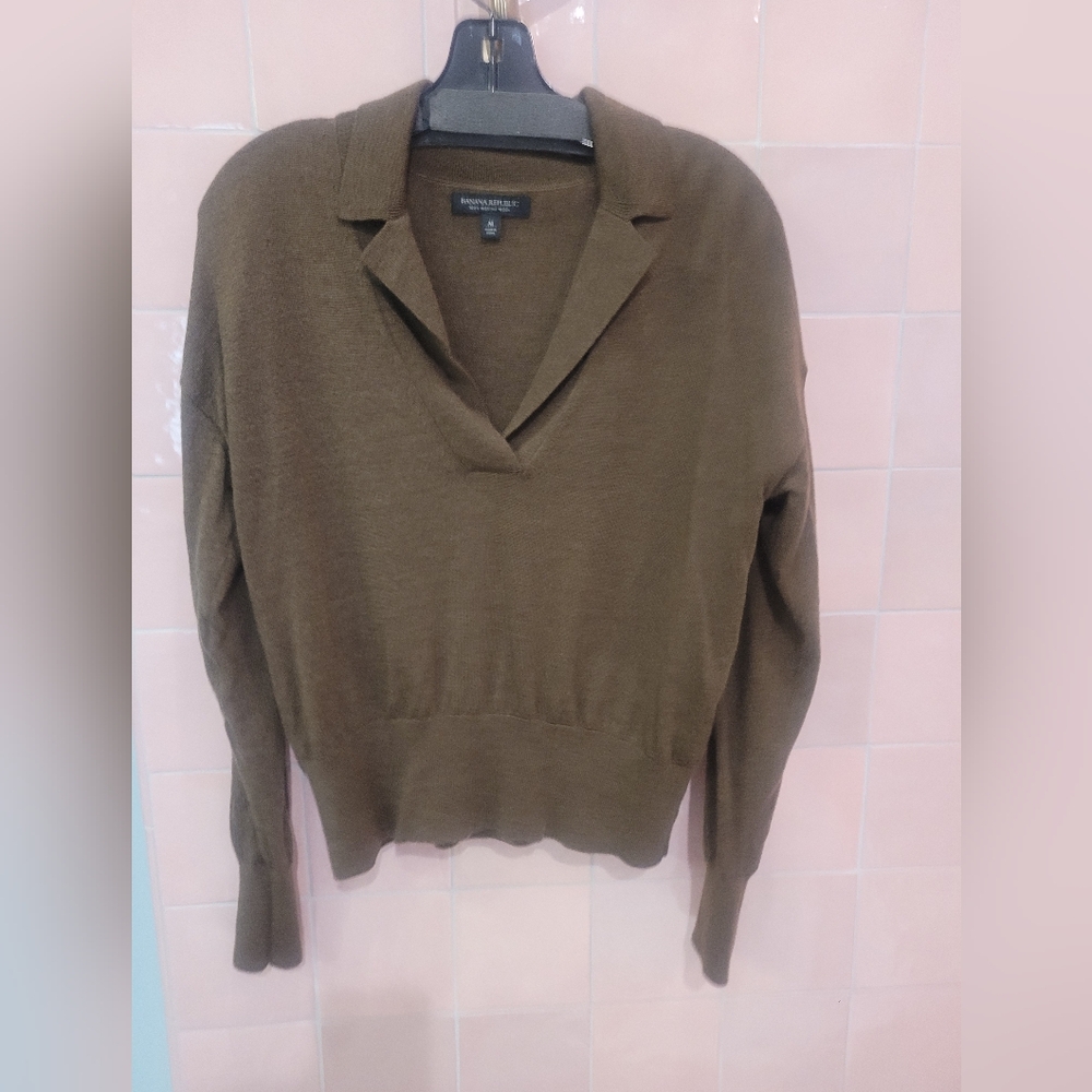 Banana Republic pullover